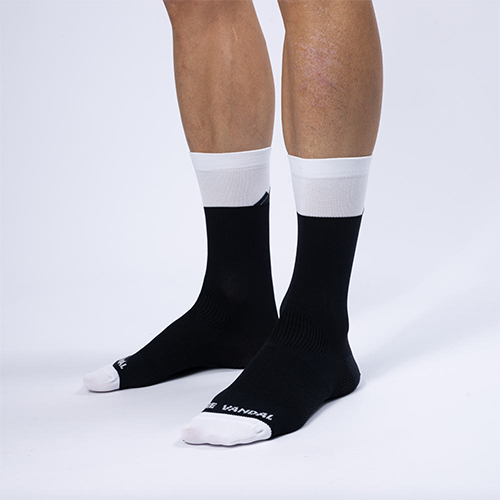 The Vandal - Performance Velosocken The Hill Schwarz/Weiss